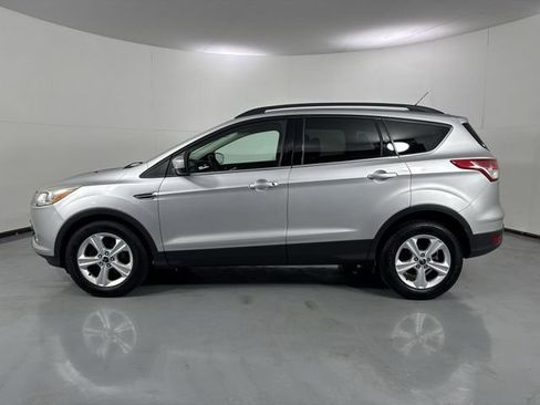 Used 2015 Ford Escape SE w/ Equipment Group 201A FWD image 29