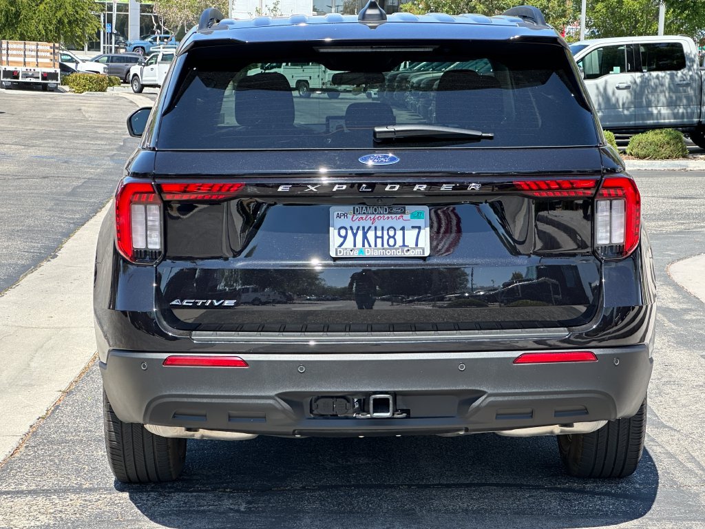 Used 2026 Ford Explorer Active RWD image 6