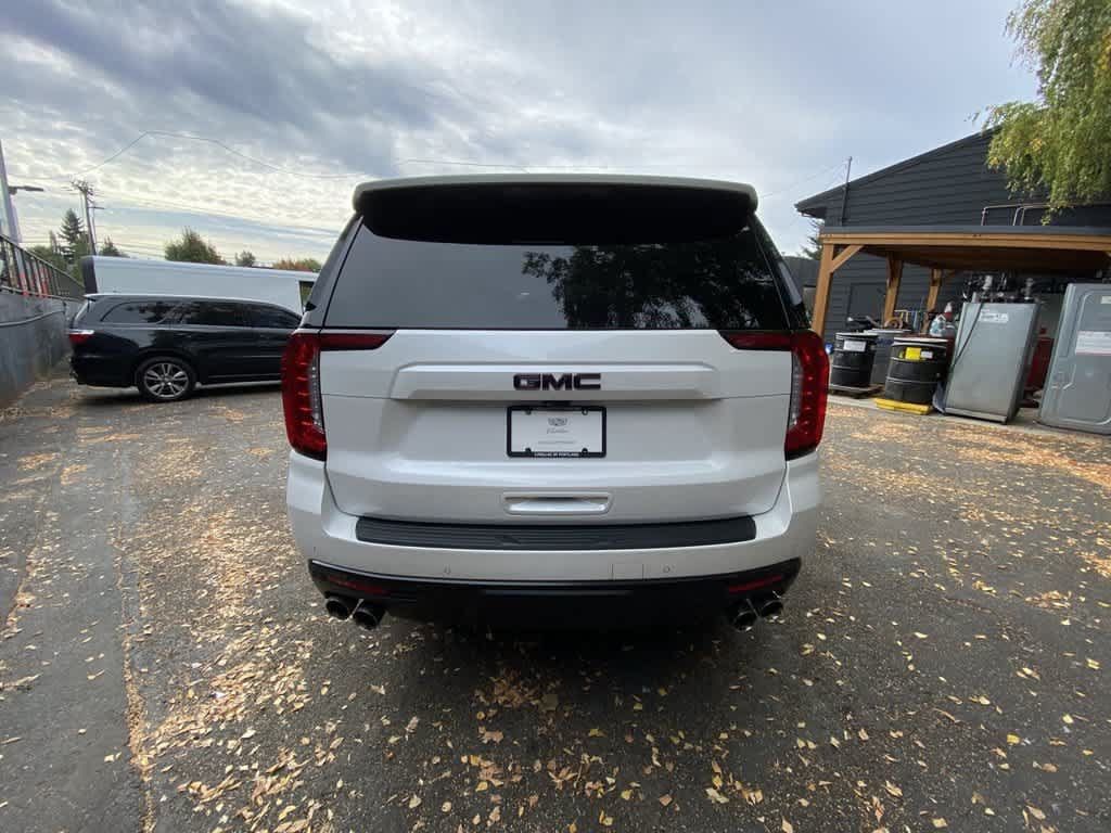 Used 2021 GMC Yukon Denali w/ Advanced Technology Package AWD/4WD image 5