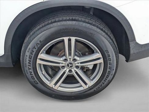 Used 2020 Mercedes-Benz GLC 300 4MATIC image 25