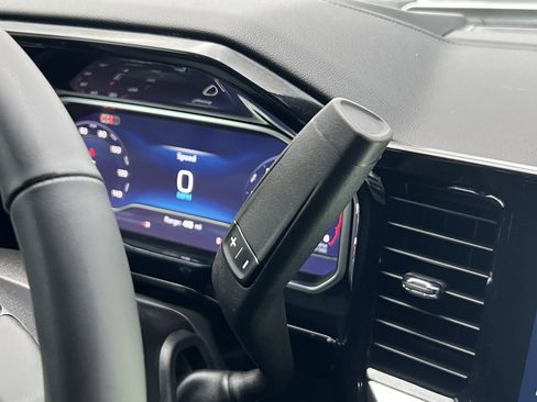 Used 2024 Chevrolet Silverado 2500 LT w/ All Star Edition image 31