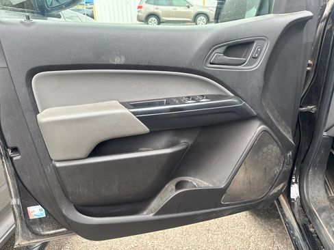 Used 2015 GMC Canyon 2WD Crew Cab w/ Convenience Package image 8