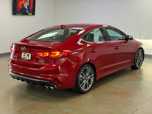 Used 2018 Hyundai Elantra Sport FWD image 9