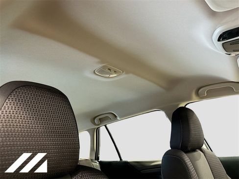 Certified 2025 Subaru Outback image 30