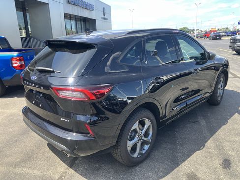 Used 2024 Ford Escape ST-Line w/ Tech Pack #1 AWD/4WD image 7