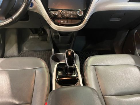 Used 2019 Chevrolet Bolt Premier w/ Infotainment Package image 12