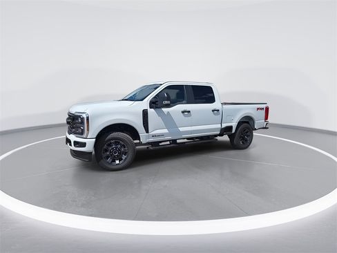 New 2026 Ford F250 XL image 4