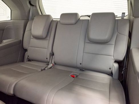 Used 2014 Honda Odyssey EX-L image 24