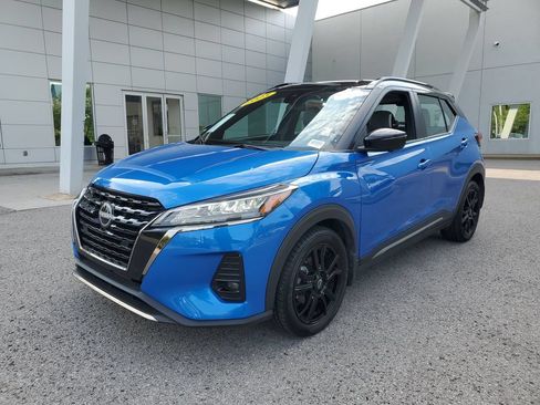 Certified 2023 Nissan Kicks SR w/ SR Premium Package FWD image 2