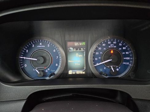 Used 2018 Toyota Sienna Limited image 25