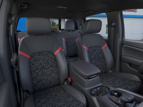 New 2026 Chevrolet Colorado Z71 w/ Midnight Edition AWD/4WD image 16
