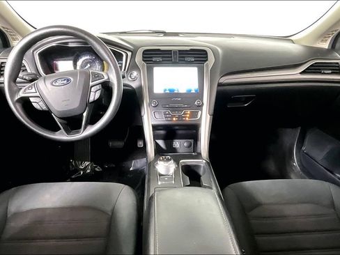Used 2020 Ford Fusion SE image 15