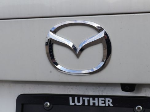 Certified 2025 MAZDA CX-70 Plug-In Hybrid w/ Premium Pkg image 18