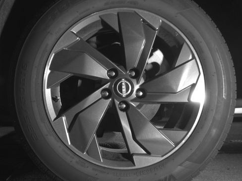 Used 2025 Nissan Rogue SV FWD image 14