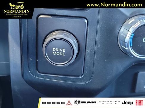 Used 2025 Ford F150 XLT w/ Equipment Group 301A Standard RWD image 13