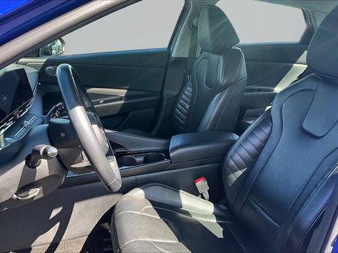 Used 2024 Hyundai Elantra Limited FWD image 21