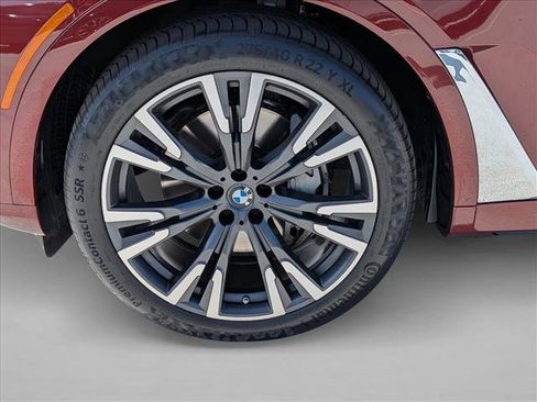 Used 2025 BMW X7 xDrive40i w/ Climate Comfort Package AWD/4WD image 25