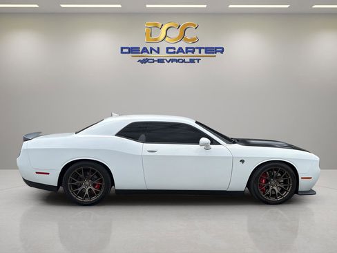 Used 2015 Dodge Challenger SRT Hellcat RWD image 6