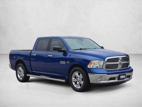 Used 2015 RAM 1500 Lone Star RWD image 3