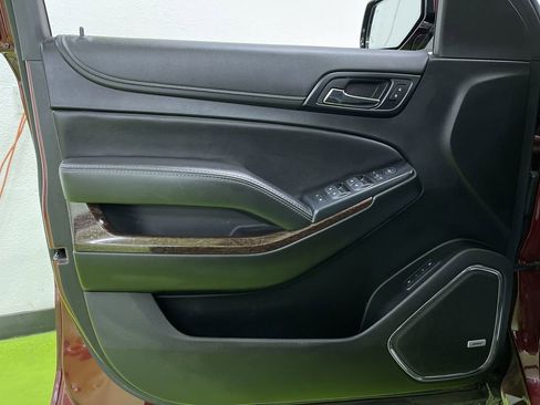 Used 2019 GMC Yukon SLT w/ Open Road Package image 16