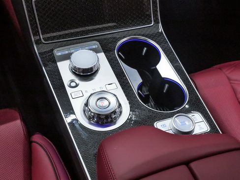 Used 2025 Genesis GV80 3.5T e-SC image 18