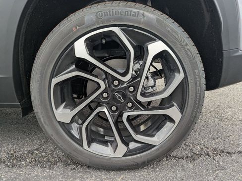 New 2026 Chevrolet Trax RS w/ Driver Confidence Package FWD image 16