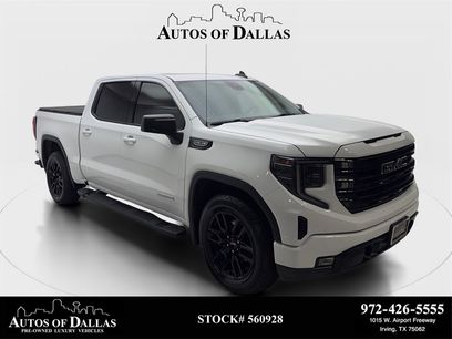 Used 2022 GMC Sierra 1500 Elevation w/ LPO, Elevation Black Package
