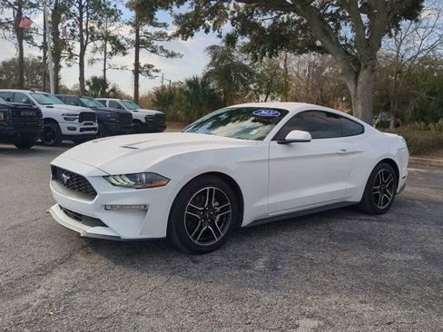 Used 2021 Ford Mustang Premium image 8