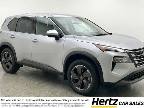 Used 2025 Nissan Rogue SV FWD image 1