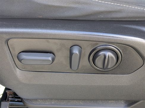 Used 2021 Chevrolet Silverado 1500 LT Trail Boss image 20