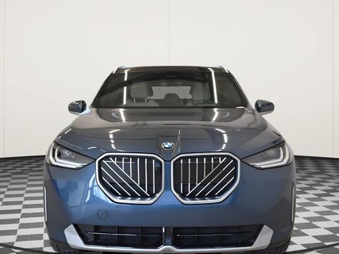 Used 2025 BMW X3 xDrive30i AWD/4WD image 3