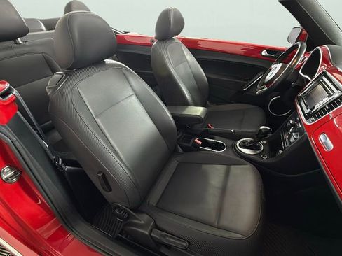 Used 2013 Volkswagen Beetle 2.5 FWD image 31