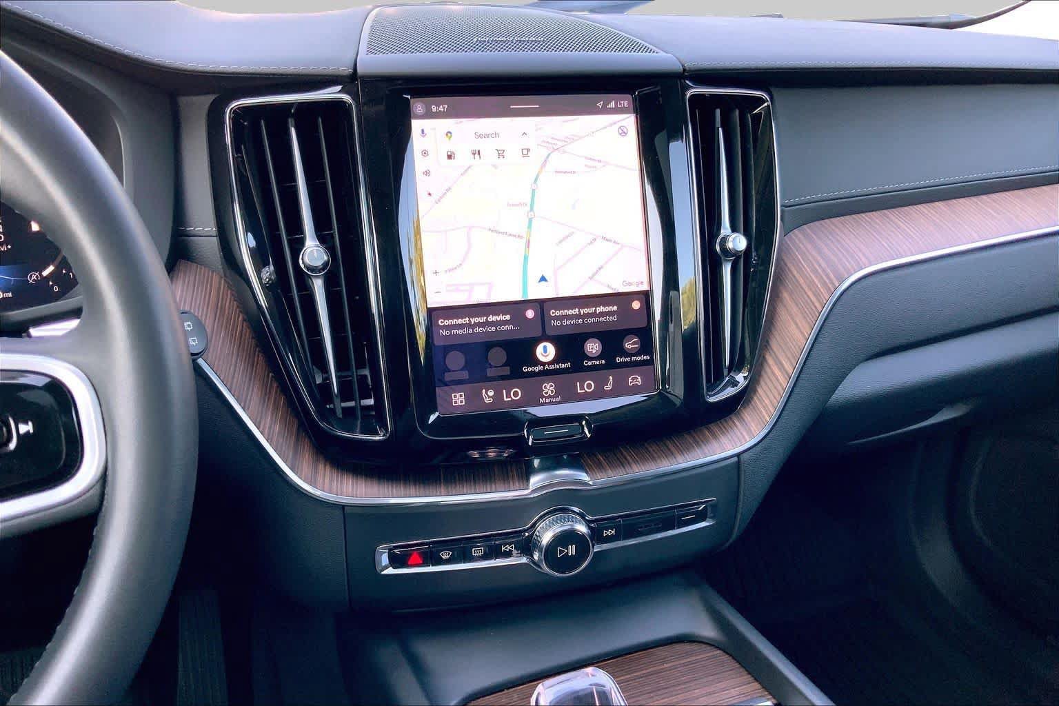 Used 2023 Volvo XC60 B6 Ultimate w/ Protection Package Premier AWD/4WD image 7