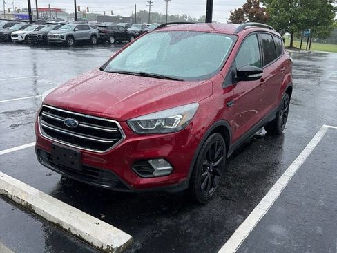 Used 2017 Ford Escape Titanium FWD image 1