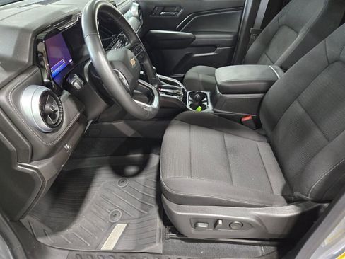 Used 2024 Chevrolet Colorado LT w/ LT Convenience Package II image 21
