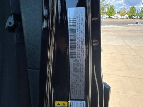 Used 2019 Jeep Wrangler Unlimited Sahara AWD/4WD image 21