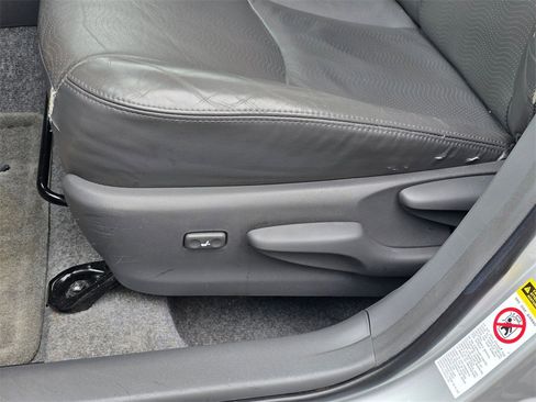 Used 2010 Toyota Prius One image 13