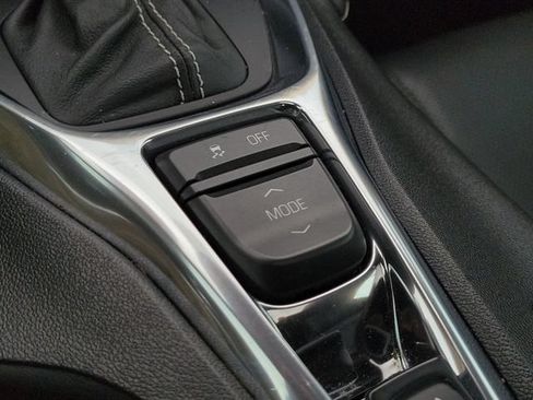 Used 2016 Chevrolet Camaro LT RWD image 18