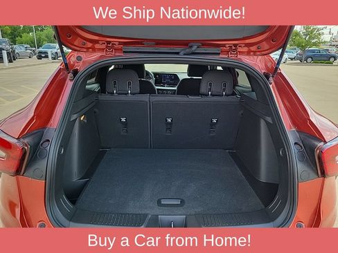 Used 2024 Chevrolet Trax RS FWD image 12
