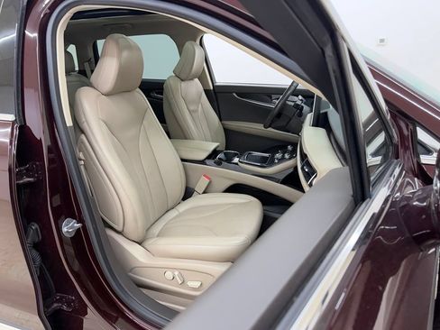 Used 2022 Lincoln Nautilus Reserve AWD/4WD image 11