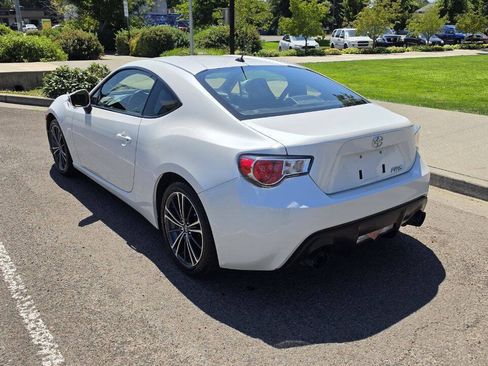 Used 2013 Scion FR-S RWD image 7