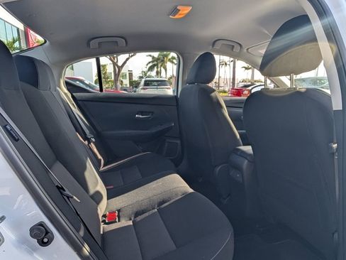 Certified 2023 Nissan Sentra SV FWD image 17