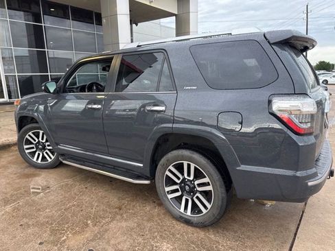 Used 2024 Toyota 4Runner Limited AWD/4WD image 4