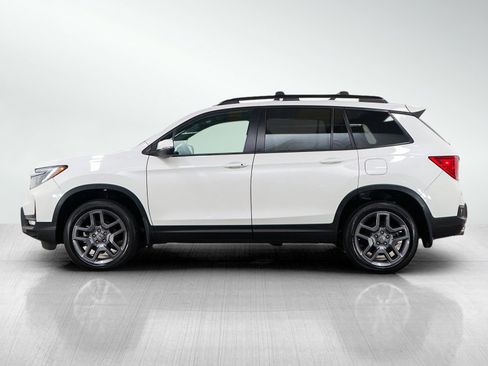 Used 2023 Honda Passport EX-L image 2