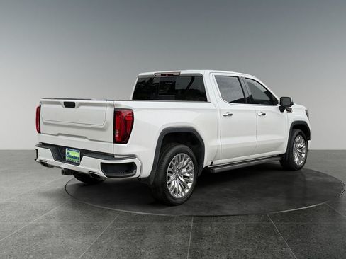 Used 2019 GMC Sierra 1500 Denali w/ Denali Ultimate Package AWD/4WD image 9