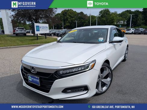 Used 2018 Honda Accord Touring image 1