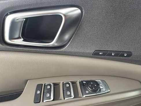 New 2026 Kia Carnival EX image 22