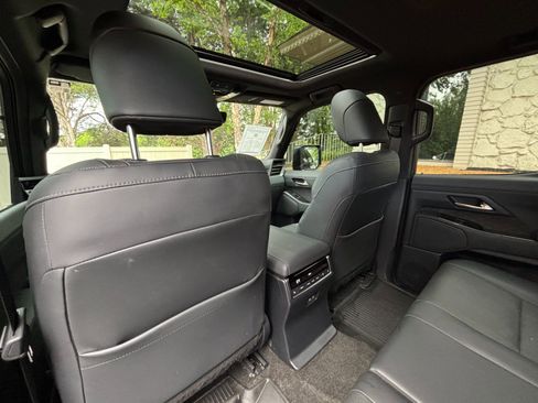Used 2024 Lexus GX 550 w/ Accessory Package (Z1) AWD/4WD image 31