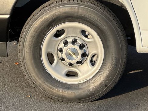 New 2025 Chevrolet Express 2500 w/ Driver Convenience Package image 22