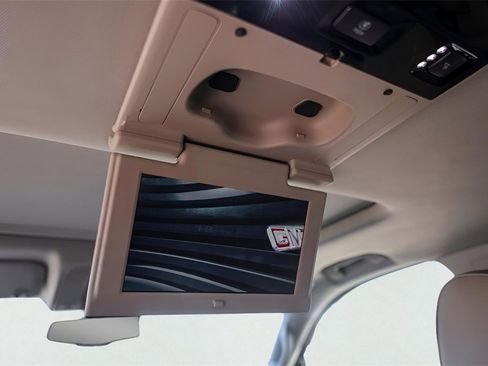 Used 2019 GMC Yukon Denali w/ Open Road Package image 32